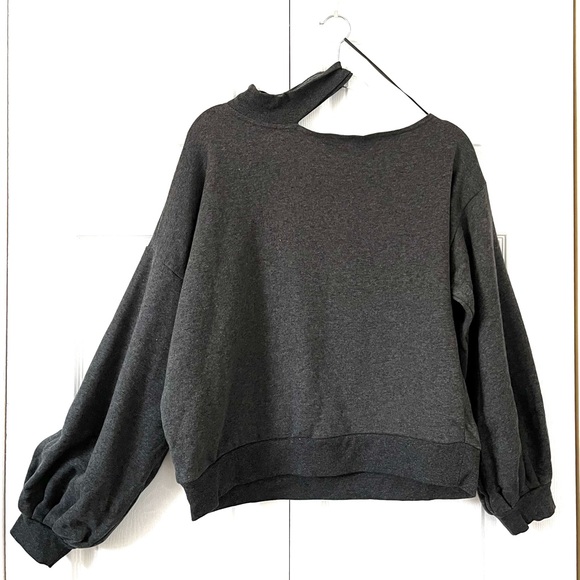 Two by Vince Camuto Cutout/Off Shoulder Sweater Bishop Sleeves sz Large - Picture 3 of 7